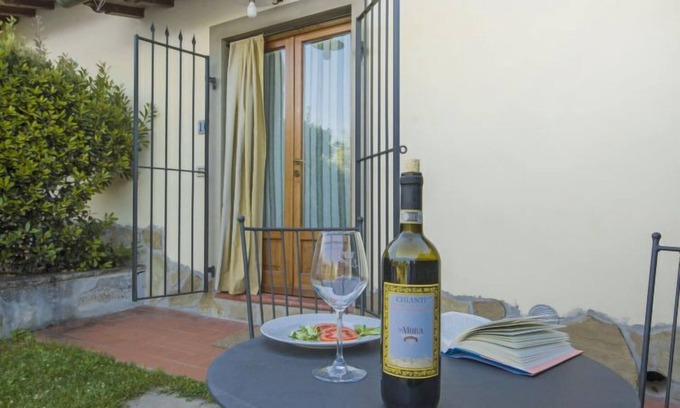 Bucine Apartamento | Apartamento Simone by Interhome