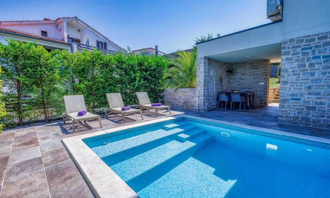 Njivice Apartamento | Apartment Siora with pool