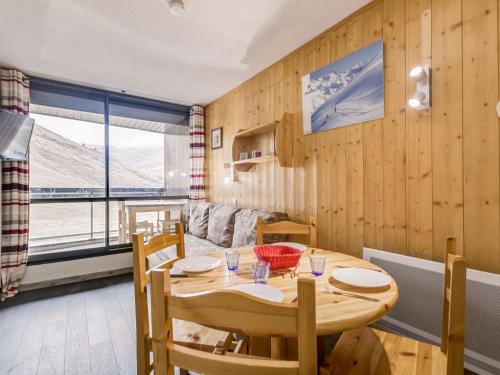 Reberty Apartamento | Apartment Soldanelles 413 B by Interhome
