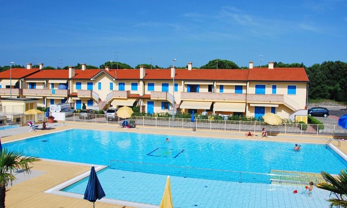 Rosapineta Apartamento | Apartment Solmare-29 by Interhome