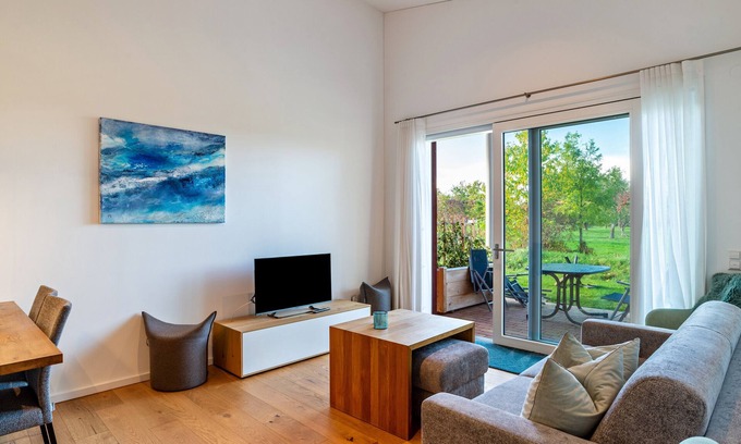 Conweiler Apartamento | Apartamento 'Sommer' con piscina compartida, jardín compartido y Wi-Fi
