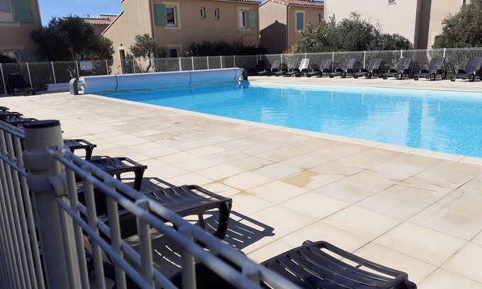 Mouries Apartamento | Apartamento 'Sous Le Soleil Des Alpilles' con vistas a la montaña, Wi-Fi y aire acondicionado