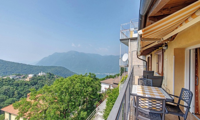 Veleso Apartamento | Apartamento 'Splendido loft panoramico' con vistas al lago y Wi-Fi