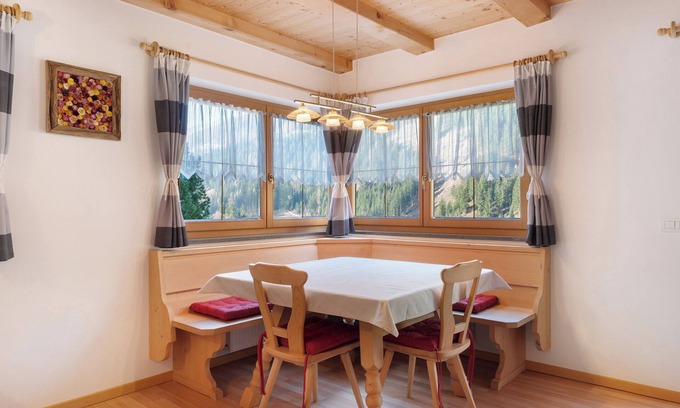Sarentino Apartamento | Apartamento 'Sprenghof' con vistas a la montaña, balcón y Wi-Fi