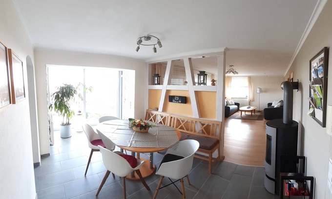 Hayingen Apartamento | Apartamento 'Städtle-Blick' con jardín comunitario, balcón y wifi