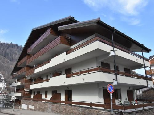 Aprica Apartamento | Apartment Stefania by Interhome