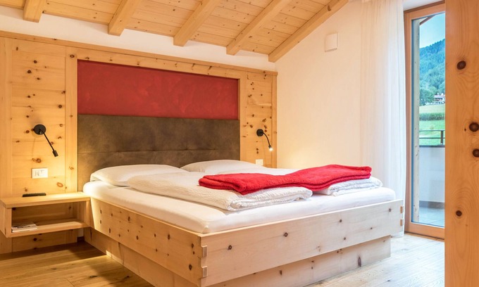 Santo Stefano Apartamento | Apartamento "Stefansdorf Wohnung 9" con vistas a la montaña, Wi-Fi, jardín, balcón y barbacoa