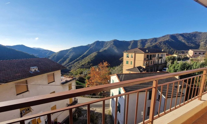 Uscio Apartamento | Apartamento 'Stella House' con balcón, Wi-Fi y aire acondicionado