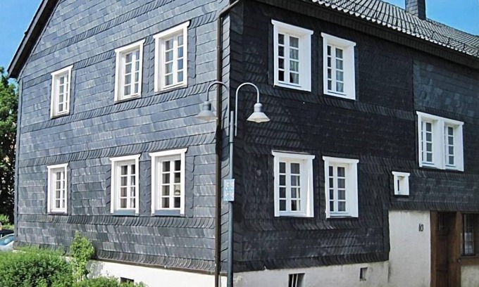 Balve Apartamento | Apartment Steppenwolf, 85qm, 3 Schlafzimmer, max. 5 Personen