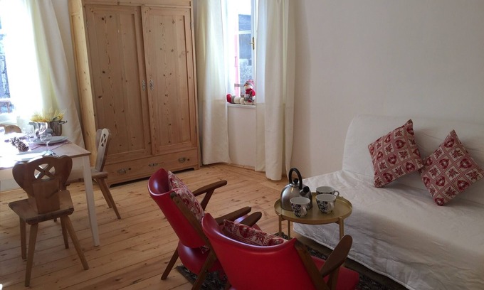Malosco Otro | Apartamento STUBE 5 Casa Patrizia Rooms & Apartments