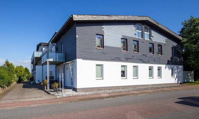 Warwerort Apartamento | Apartamento Sturm by Interhome