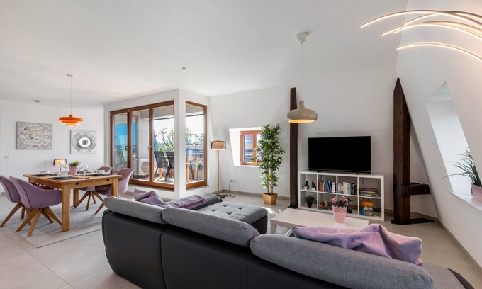 Limburg an der Lahn Apartamento | Apartamento 'Suite Marienborn' con vistas a la montaña, terraza privada y aire acondicionado