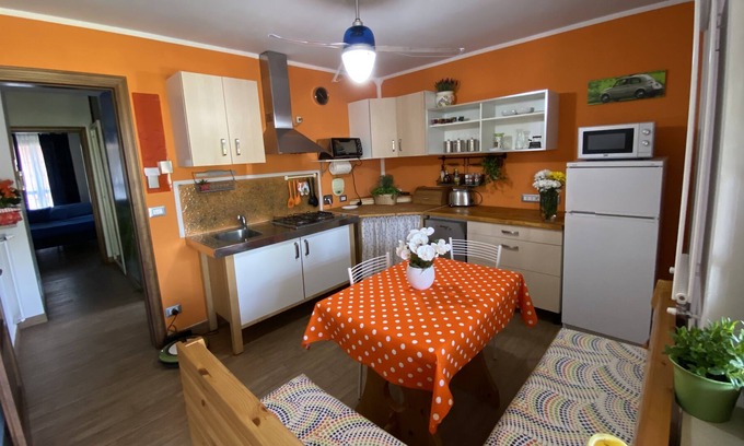 Cirie Apartamento | Apartment surrounded by greenery