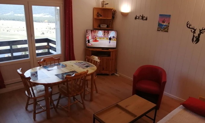 Les Angles Apartamento | Apartment T2 (43m2) Résidence Soleil et Montagne, resort center Les Angles