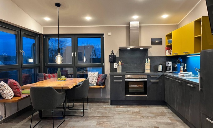 Inzigkofen Apartamento | Apartamento 'Talblick' con terraza privada, jardín compartido y Wi-Fi