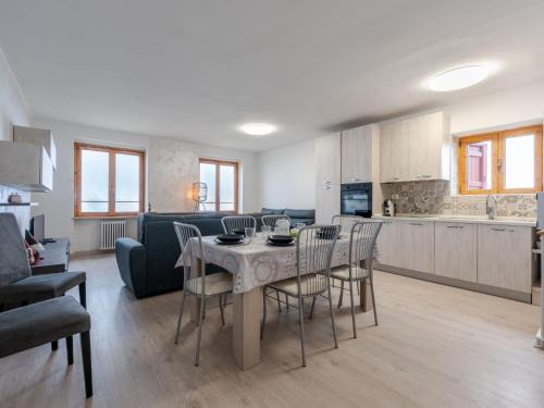 Bagnolo Piemonte Apartamento | Apartment Tenuta Rucas by Interhome