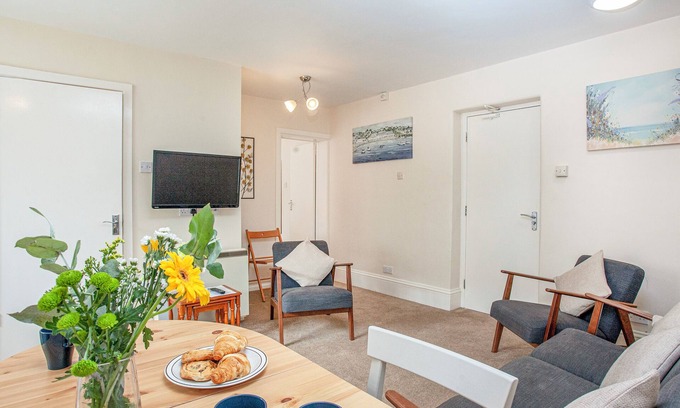 Roundham Cabaña | Apartment Three - UK39836