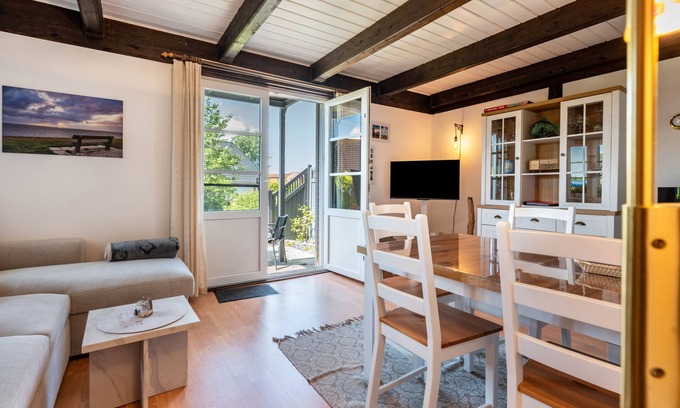 Ostersiel Apartamento | Apartamento 'To Huus Pellworm' con terraza privada, jardín privado y Wi-Fi