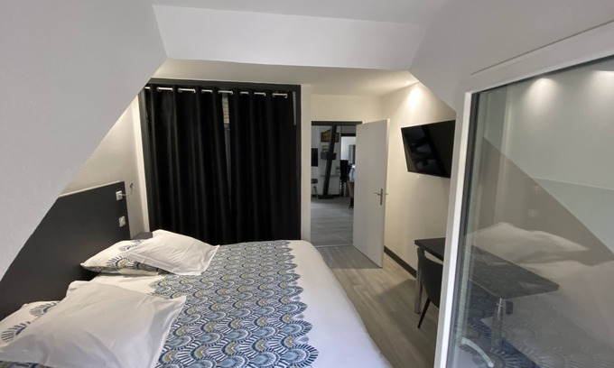 Contrexeville Apartamento | Apartamento-Tom-Premium-Habitación con desagüe-Vista a la Ciudad