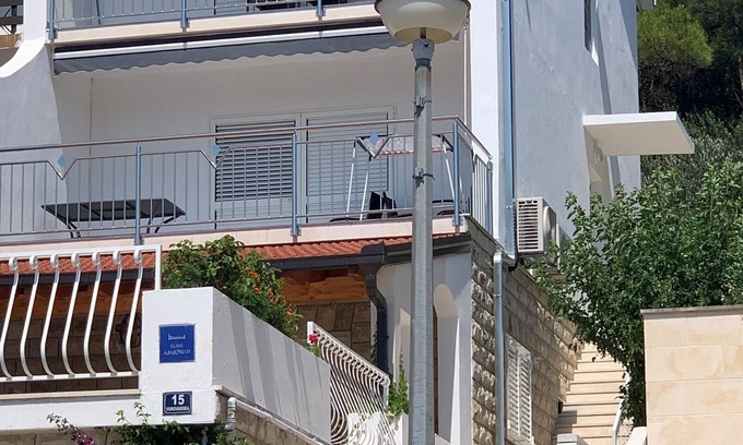 Promajna Apartamento | Apartamento Tonci 2. OG; (2 + 2) con hermosas vistas al mar
