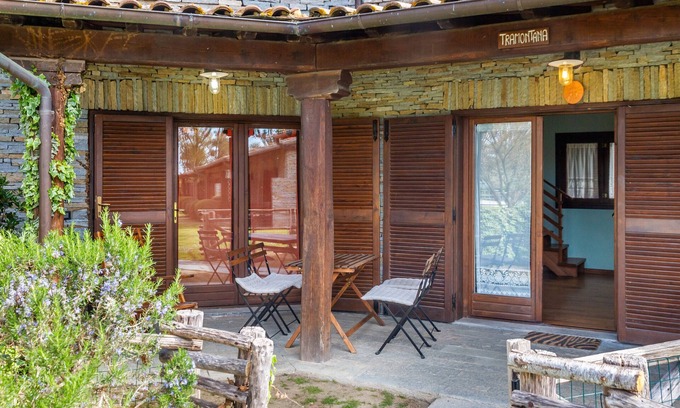 Grosseto Apartamento | Apartamento 'Tramontana' con piscina compartida, terraza privada y aire acondicionado