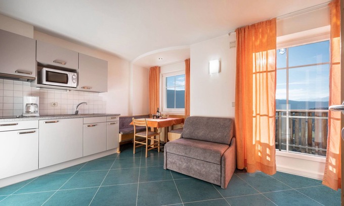 Terento Apartamento | Apartamento "Treyer 5 Typ A" con vistas a la montaña, Wi-Fi, balcón y jardín