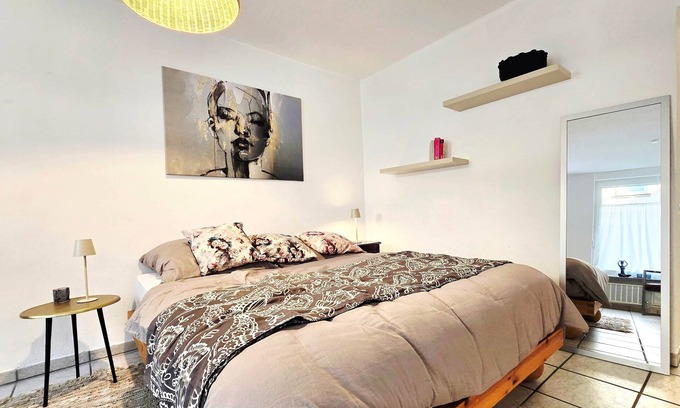 Alt-Heiligkreuz Apartamento | Apartment Trier-Heiligkreuz | close to the center | home cinema