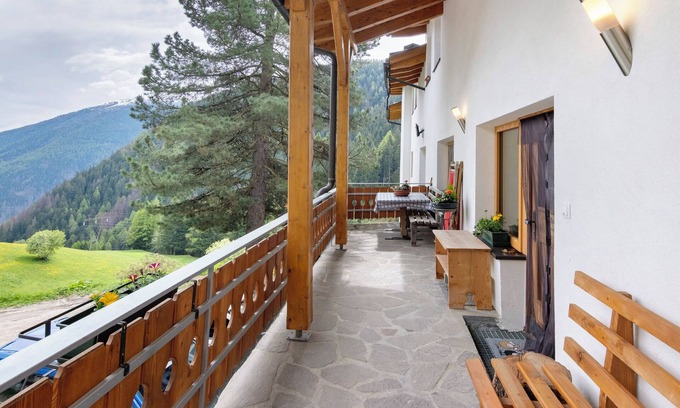 Stelvio Apartamento | Apartamento 'Tscheppa' con vistas a la montaña, terraza privada y Wi-Fi