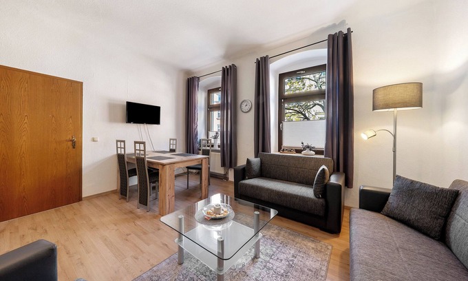 Bautzen Apartamento | Apartamento 'Urlaub Zwischen 17 Türmen' con balcón