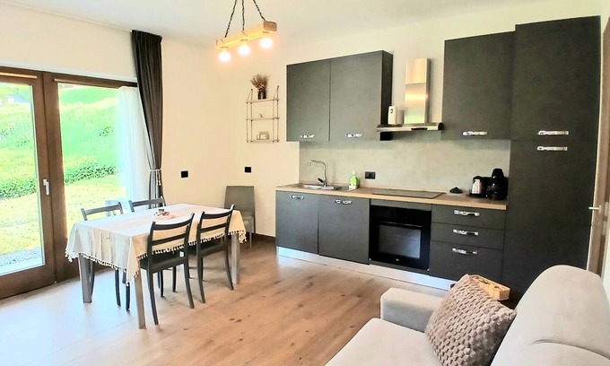 Trepalle Apartamento | Apartamento 'Val Tort' con vistas a la montaña, jardín compartido y Wi-Fi