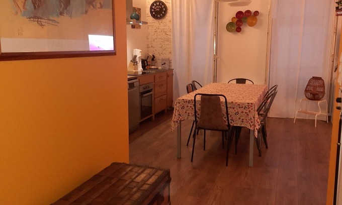 Le Camas Apartamento | Apartment very well located near downtown & Vieux Port, the Panier district