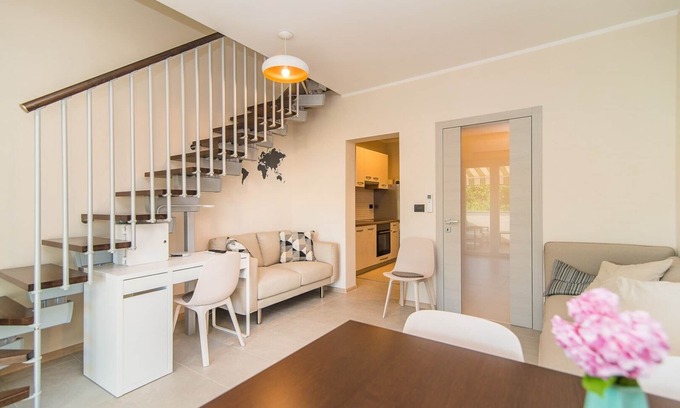 Vrvari Apartamento | Vet-Centar / Two-Bedroom Apartment with Balcony No.2