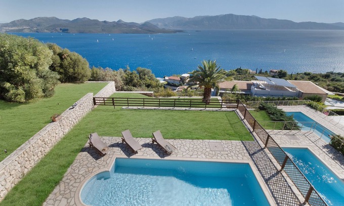 Nikiana Apartamento | Apartamento 'Villa Aeropi' con vistas al mar, Wi-Fi y aire acondicionado