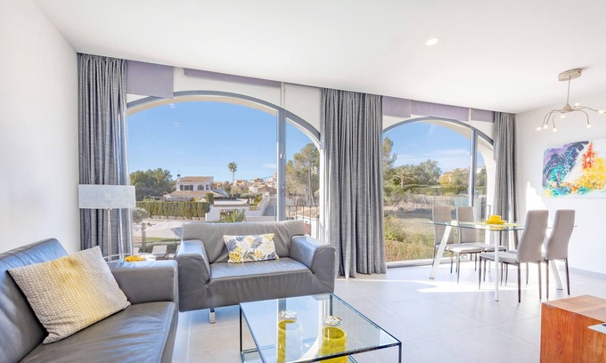 Aigues Apartamento | Apartamento 'Villa Hoy Limón' con vistas a la montaña, Wi-Fi y aire acondicionado