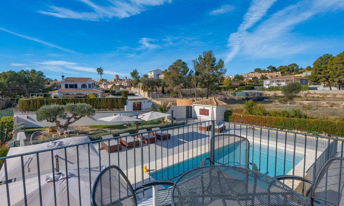 Aigues Apartamento | Apartamento 'Villa Hoy Naranja' con vistas a la montaña, Wi-Fi y aire acondicionado