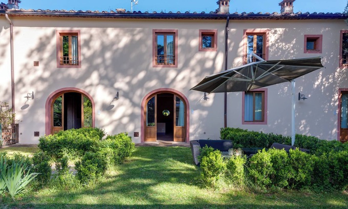 Vinci Apartamento | Apartamento 'Villa Leonardo - Belle Ferronière' con jardín compartido, Wi-Fi y aire acondicionado.