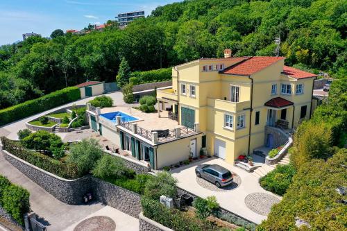 Volosko Apartamento | Apartment Villa SUZI