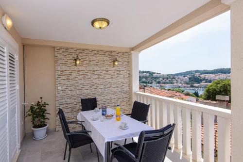 Gruz Apartamento | Apartment Violeta 1 with private terrace