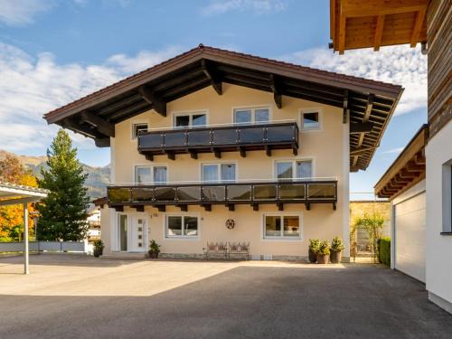 Hollersbach im Pinzgau Apartamento | Apartment Weberbauer-1 by Interhome