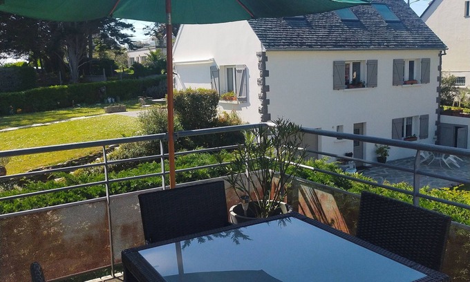 Barneville-Carteret Apartamento | Apartment with terrace 150 m from the beach, secure parking