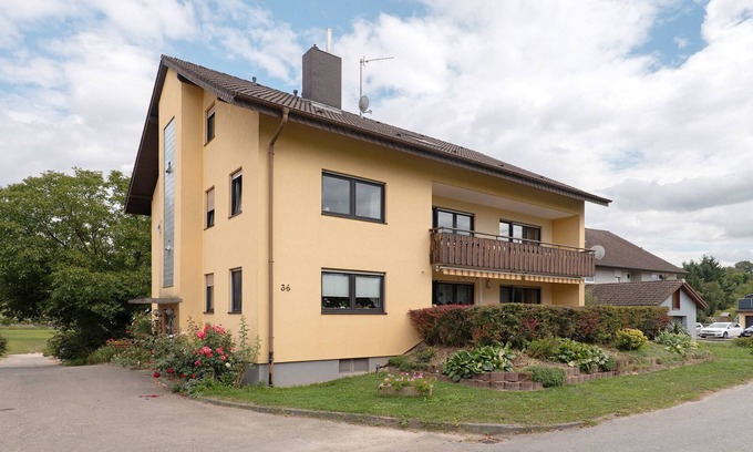 Sinsheim Apartamento | Apartamento 'Waidbachhof' con Balcón y Wi-Fi