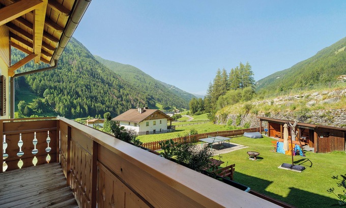 Valle Aurina Apartamento | Apartamento 'Waldheim Apt 5 6' con vistas a la montaña, jardín compartido y Wi-Fi