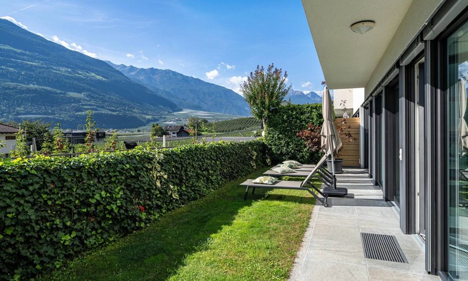 Castelbello-Ciardes Apartamento | Apartamento "Weinreichhof Marie & Max" con vistas a la montaña, terraza privada y Wi-Fi