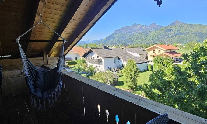 Grafing Apartamento | Apartamento 'Weitblick Grassau' con vistas a la montaña, balcón y Wi-Fi
