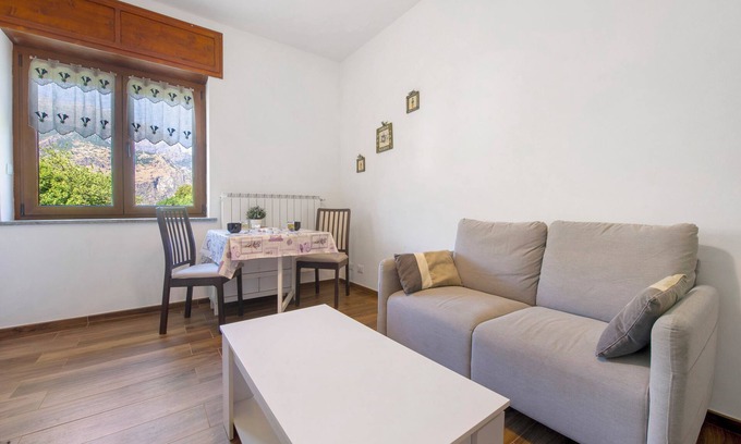 Meana-di-Susa Apartamento | Apartamento 'Welcome Home 2 Meana Di Susa' con Vista a la Montaña, Balcón y Wi-Fi