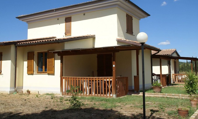 Piombino Apartamento | Acogedor apartamento con un bonito balcón o terraza en la costa