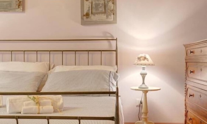 Terricciola Apartamento | Apartamento de 2 dormitorios y 2 baños en planta baja