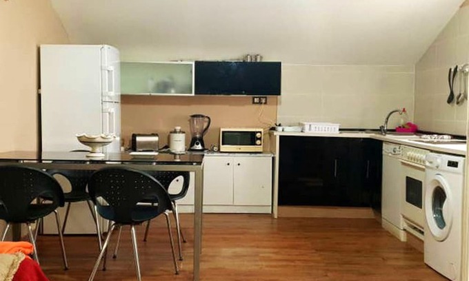 Valdovino Apartamento | Apartment With 2 Bedrooms in Valdoviño With Terrace and Wifi