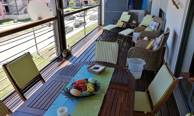 Telheiro Apartamento | APARTMENT WITH 2 BEDROOMS, 2 BATHROOMS, WIFI, SWIMMING POOL AND 2 TENNIS COURT