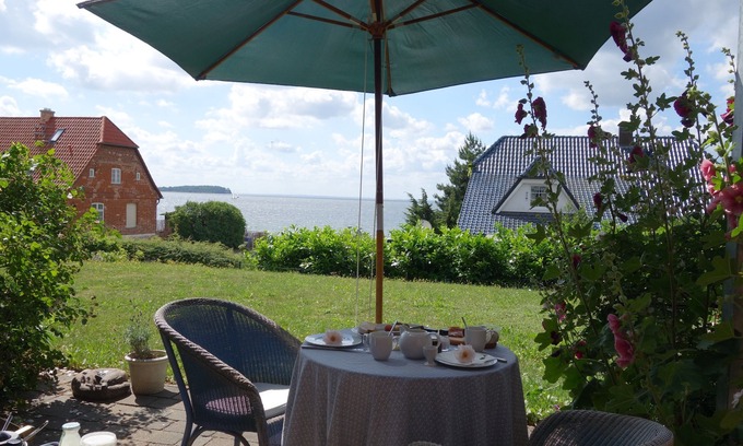 Neuendorf Apartamento | Apartamento con vistas a la isla de Vilm.